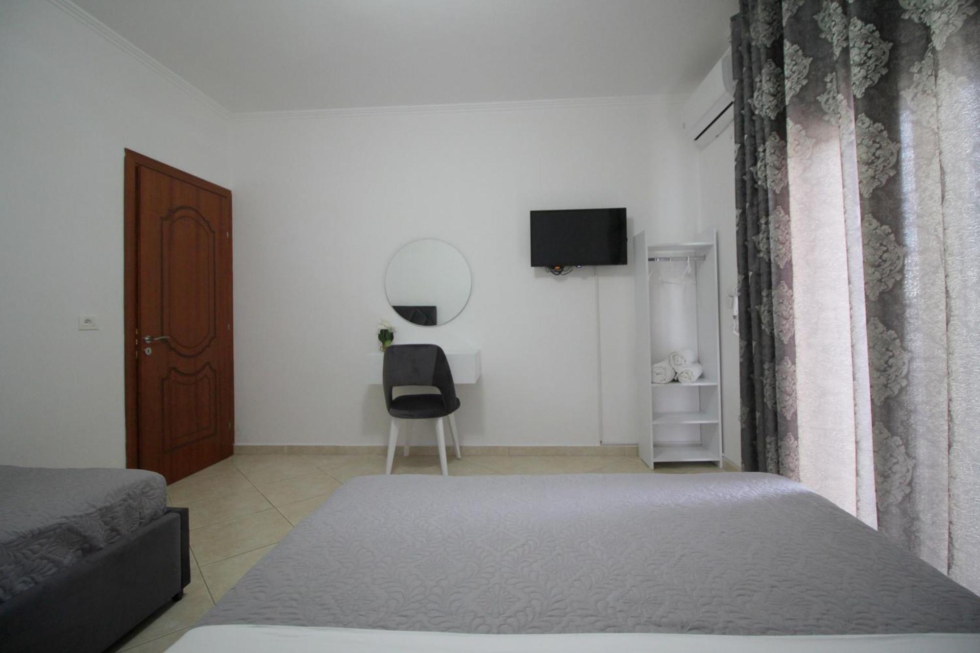 Emel Apartaments Ksamil Exterior foto