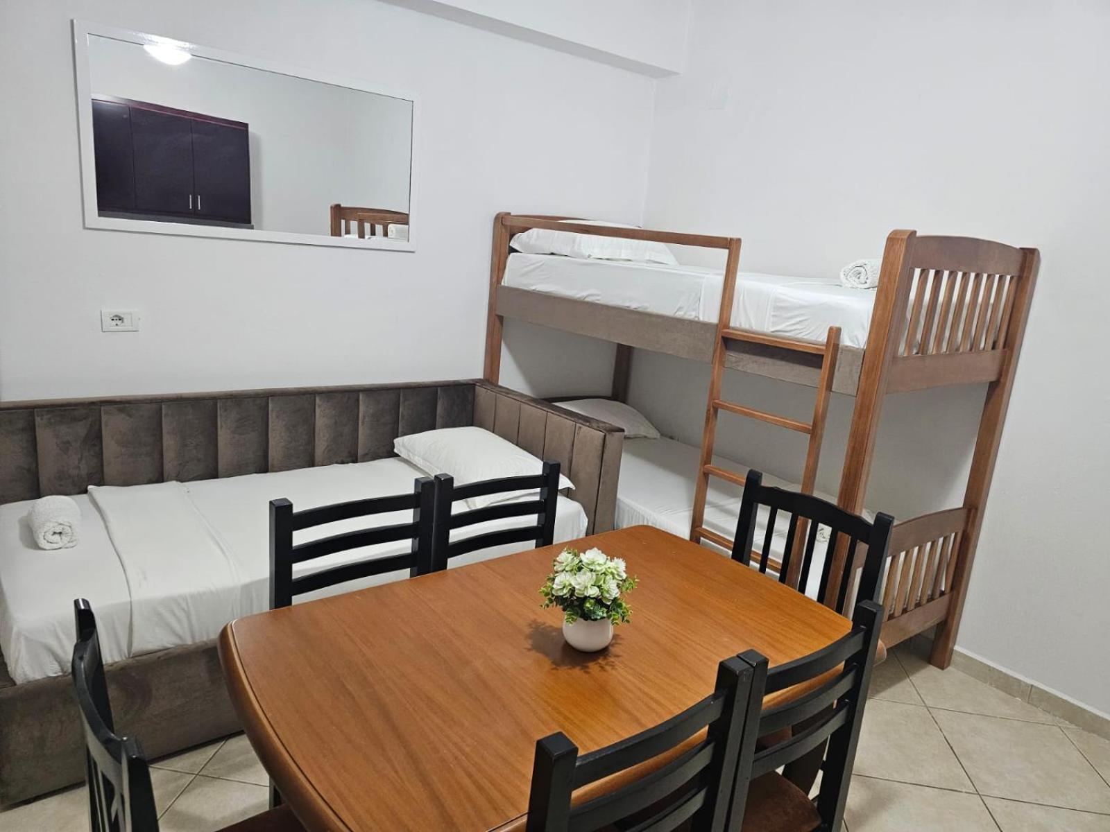 Emel Apartaments Ksamil Exterior foto